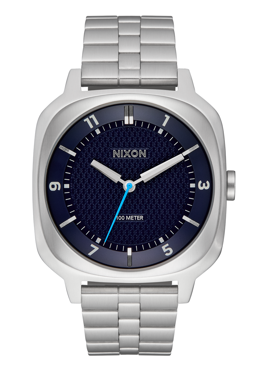 Fremont 40 - Silver / Midnight View 1