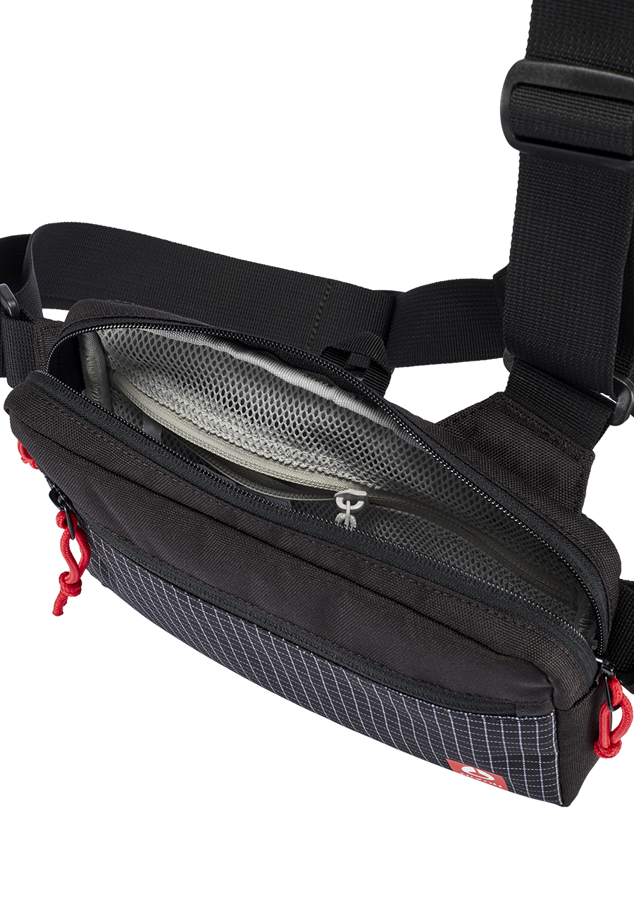 Bandit Schultertasche - Schwarz / Rot View 4