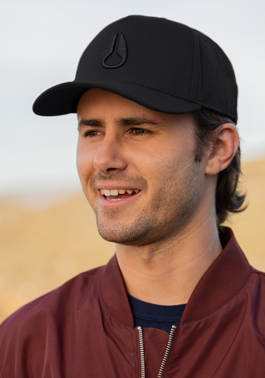 Deep Down Athletic Snapback - Ganz Schwarz / Schwarz