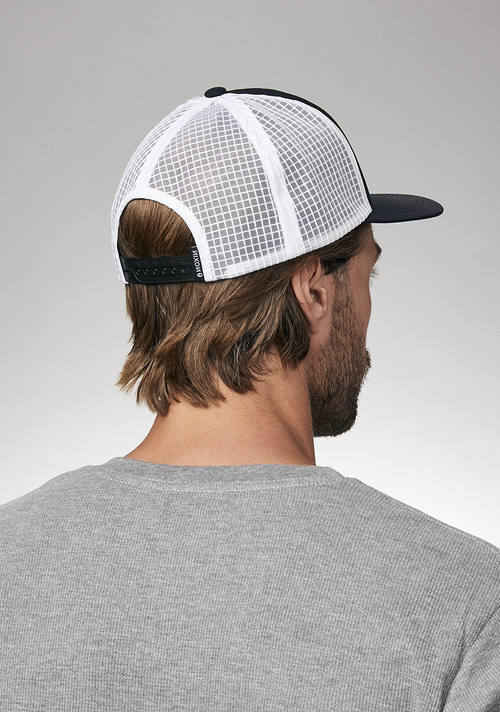 Pack It Out Trucker - Nero / bianco